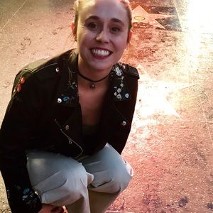 Meet your Posher, Evelyn